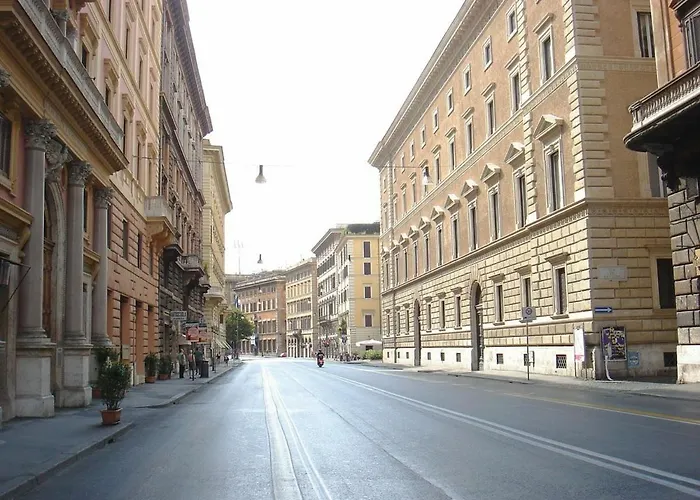 Vittorio Emanuele By Halldis Appartement Rome