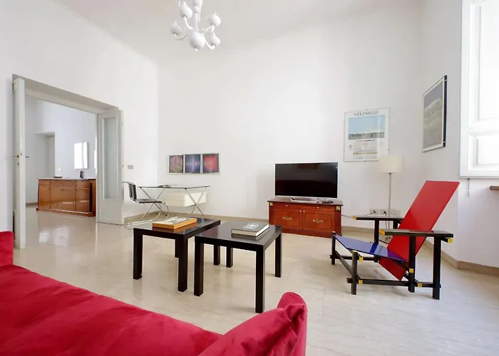Vittorio Emanuele By Halldis Appartement Rome